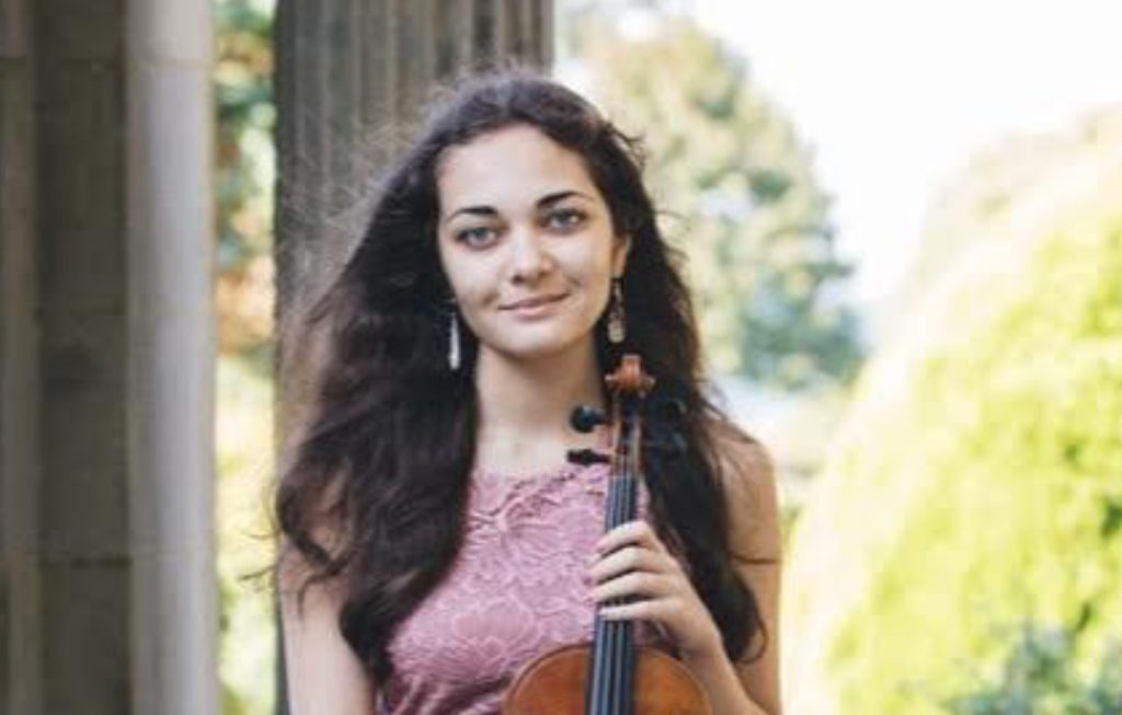 Nadia Syed – Violin